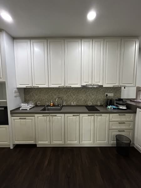 Servis Apartment untuk Dijual di Camellia Serviced Suites - Chiam DS - Kitchen - PropertyGuru.com.my