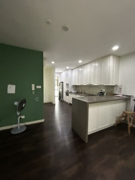 Servis Apartment untuk Dijual di Camellia Serviced Suites - Chiam DS - Kitchen - PropertyGuru.com.my