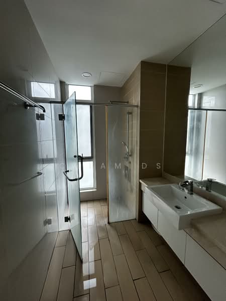 Servis Apartment untuk Dijual di Camellia Serviced Suites - Chiam DS - Bathroom - PropertyGuru.com.my