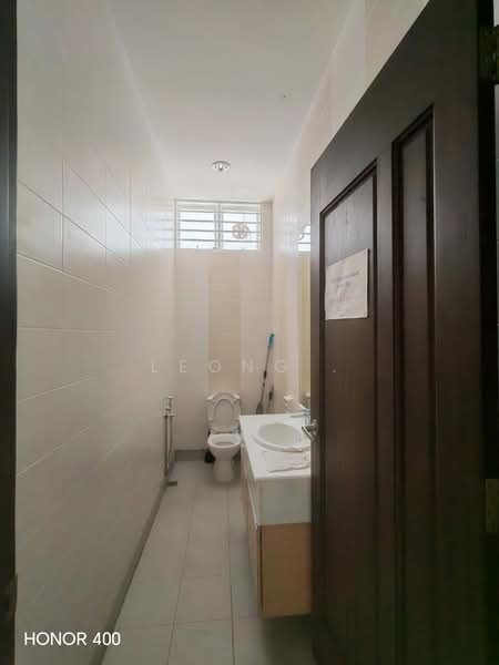 Rumah Berkembar untuk Disewa di George Town (Penang) - Leong . - Bathroom - PropertyGuru.com.my