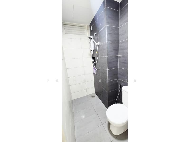 Service Residence for Sale at Horizon Suites - Fasha Atyra - Bathroom - PropertyGuru.com.my