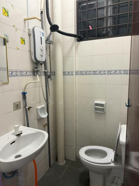 Pangsapuri untuk Disewa di Melana Apartment - Enoch Liong - Bathroom - PropertyGuru.com.my