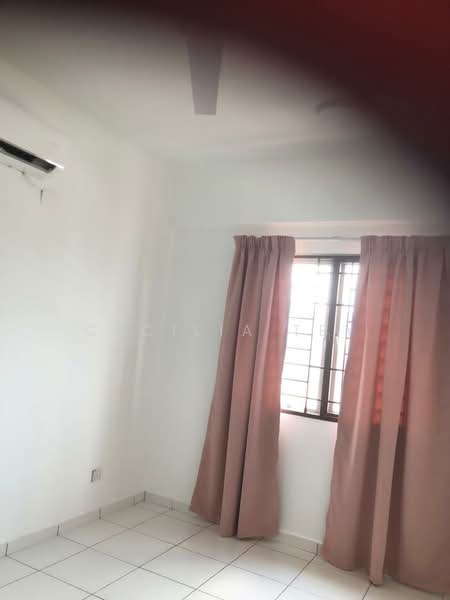 Kondominium untuk Disewa di Axis Residence - Cecilia Tey - Master room - PropertyGuru.com.my