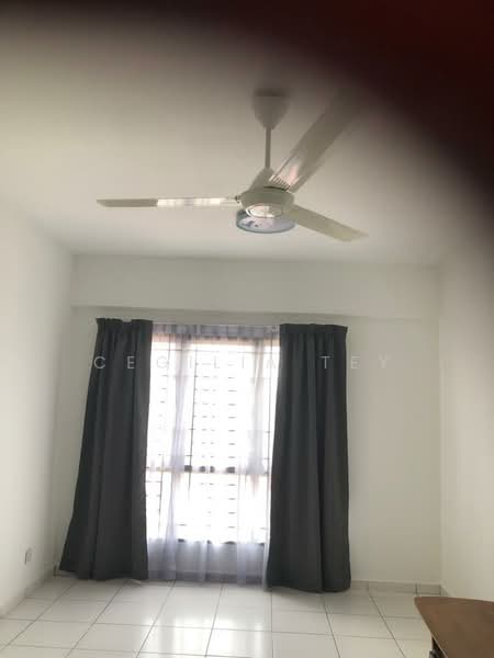 Kondominium untuk Disewa di Axis Residence - Cecilia Tey - Living hall - PropertyGuru.com.my