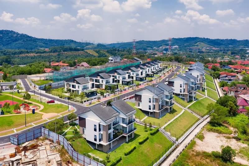 Rumah Banglo untuk Dijual di Kajang (Selangor) - Tengku June Tengku Mamat - Exterior - PropertyGuru.com.my