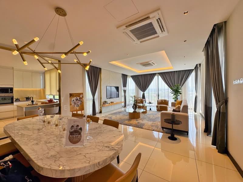 Rumah Banglo untuk Dijual di Kajang (Selangor) - Tengku June Tengku Mamat - Living Room - PropertyGuru.com.my