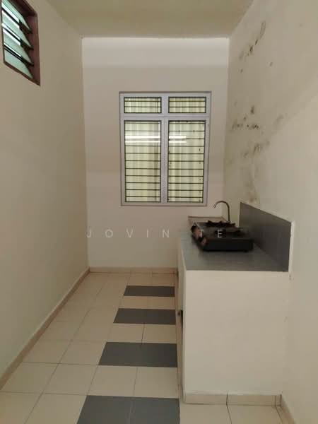 Rumah Teres 2 Tingkat untuk Dijual di Taman Setia Indah (Tebrau) - Jovin Te - Kitchen - PropertyGuru.com.my