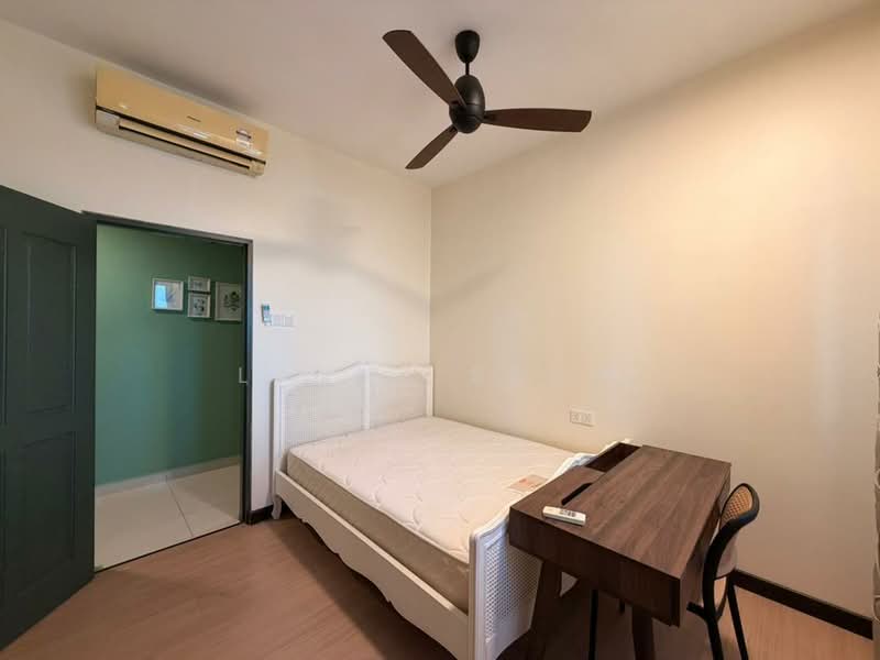 Condominium for Rent at Vertiq - Lynnz Seow - Bedroom - PropertyGuru.com.my