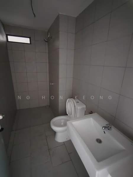 Service Residence for Rent at E'Island Lake Haven - Ng Hon Keong - Bathroom - PropertyGuru.com.my