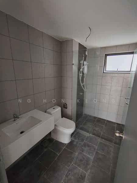 Service Residence for Rent at E'Island Lake Haven - Ng Hon Keong - Bathroom - PropertyGuru.com.my