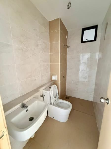 Servis Apartment untuk Disewa di D'Summit Residences - Pierre Chin - Bathroom - PropertyGuru.com.my