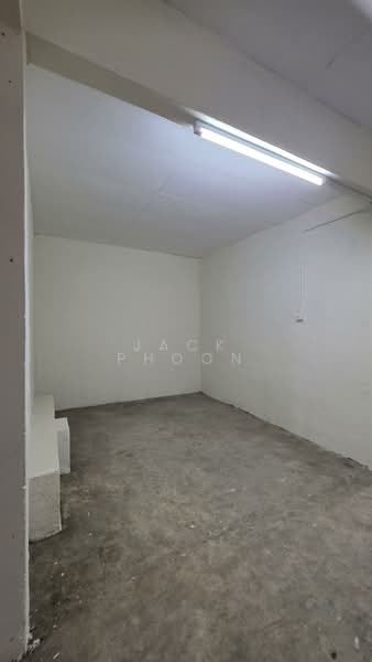 Shop for Rent in Senai (Johor) - Jack Phoon - Interior - PropertyGuru.com.my