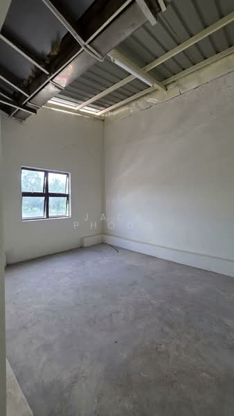 Shop for Rent in Senai (Johor) - Jack Phoon - Interior - PropertyGuru.com.my