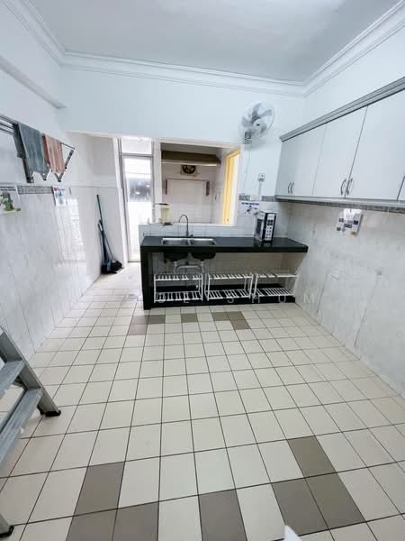 Kondominium untuk Disewa di Vista Komanwel A - Chloe Shum - Kitchen - PropertyGuru.com.my