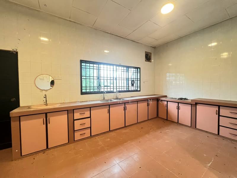 Rumah Teres 2 Tingkat untuk Dijual di Kota Tinggi (Johor) - Pauline Ng - Kitchen - PropertyGuru.com.my