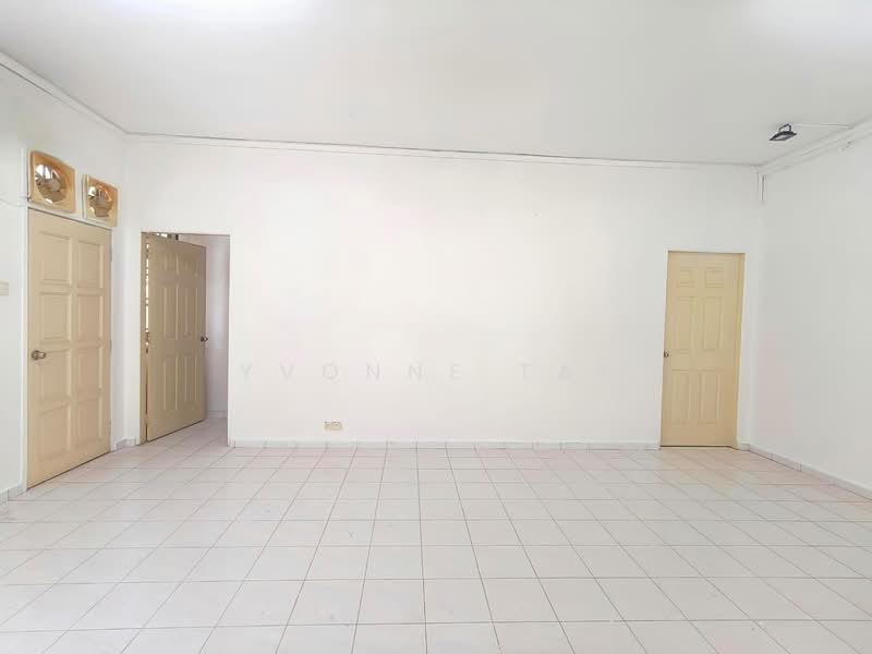 2-storey Terraced House for Sale in Bukit Indah (Iskandar Puteri (Nusajaya)) - Yvonne Tai - Living Room - PropertyGuru.com.my