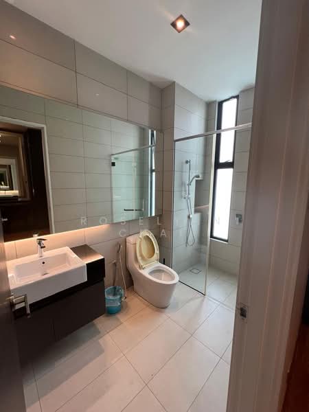 Bungalow for Sale in Senibong Cove (Masai) - Roselynn Chai - Bathroom - PropertyGuru.com.my