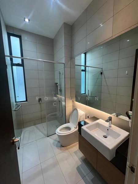 Bungalow for Sale in Senibong Cove (Masai) - Roselynn Chai - Bathroom - PropertyGuru.com.my