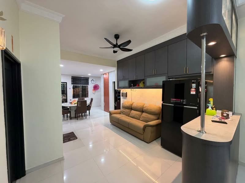 2-storey Terraced House for Sale in Taman Impian Emas (Skudai) - Evon Yap - Living Room - PropertyGuru.com.my