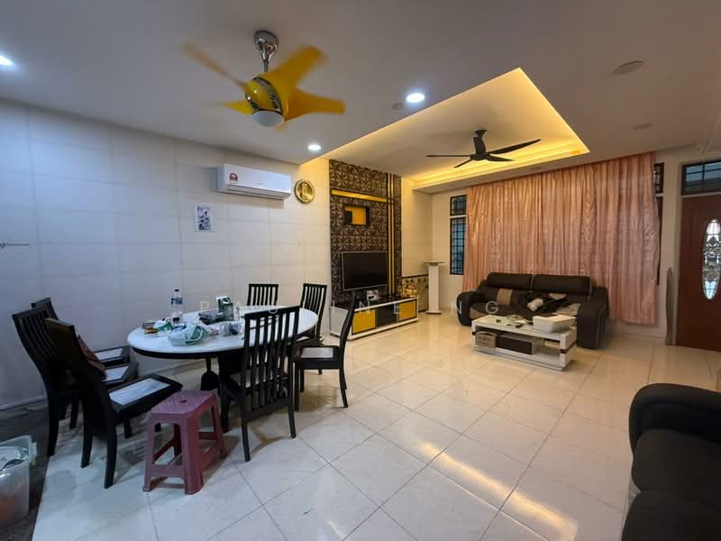2-storey Terraced House for Sale in Taman Nusa Indah (Iskandar Puteri (Nusajaya)) - Pauline Ng - Living Room - PropertyGuru.com.my