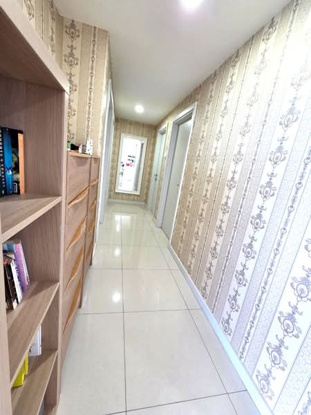 Condominium for Rent at Iskandar Residences - Grace Chew - Corridor - PropertyGuru.com.my