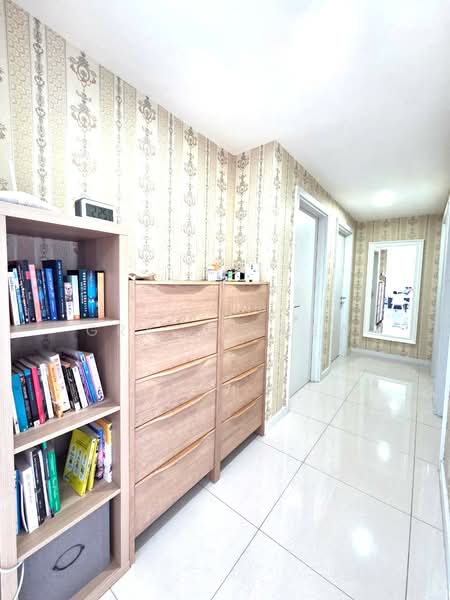 Condominium for Rent at Iskandar Residences - Grace Chew - Corridor - PropertyGuru.com.my