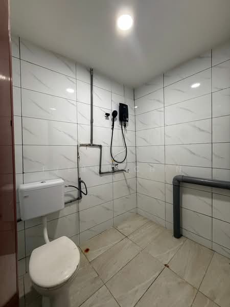 Rumah Teres 1 Tingkat untuk Disewa di Taman Ungku Tun Aminah (Skudai) - Pierre Chin - Bathroom - PropertyGuru.com.my