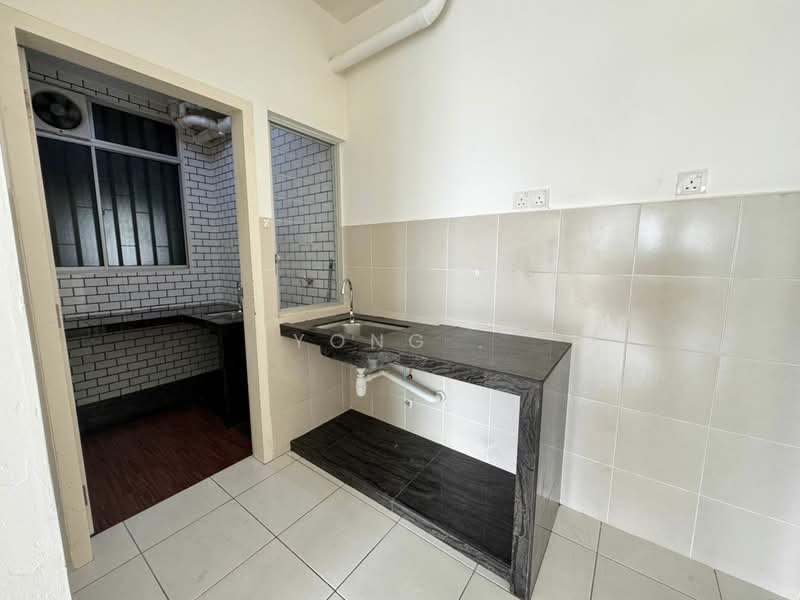 Condominium for Rent at D'Nuri Residence @ Desa Petaling - Yong . - Kitchen - PropertyGuru.com.my