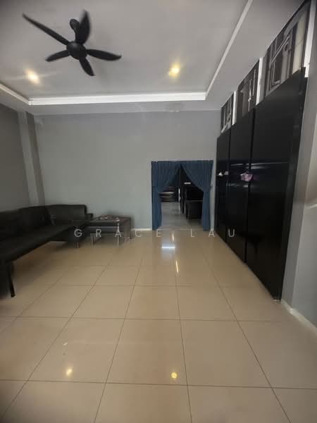 Semi-D Factory for Sale in Plentong (Johor) - Grace Lau - Living Room - PropertyGuru.com.my