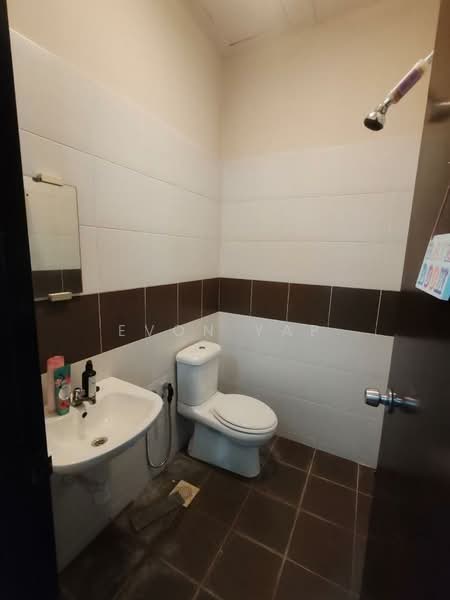 Rumah Teres 2 Tingkat untuk Dijual di Taman Nusa Idaman (Iskandar Puteri (Nusajaya)) - Evon Yap - Bathroom - PropertyGuru.com.my