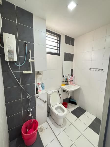 Rumah Teres 2 Tingkat untuk Dijual di Taman Nusa Idaman (Iskandar Puteri (Nusajaya)) - Eric Lee - Bathroom - PropertyGuru.com.my