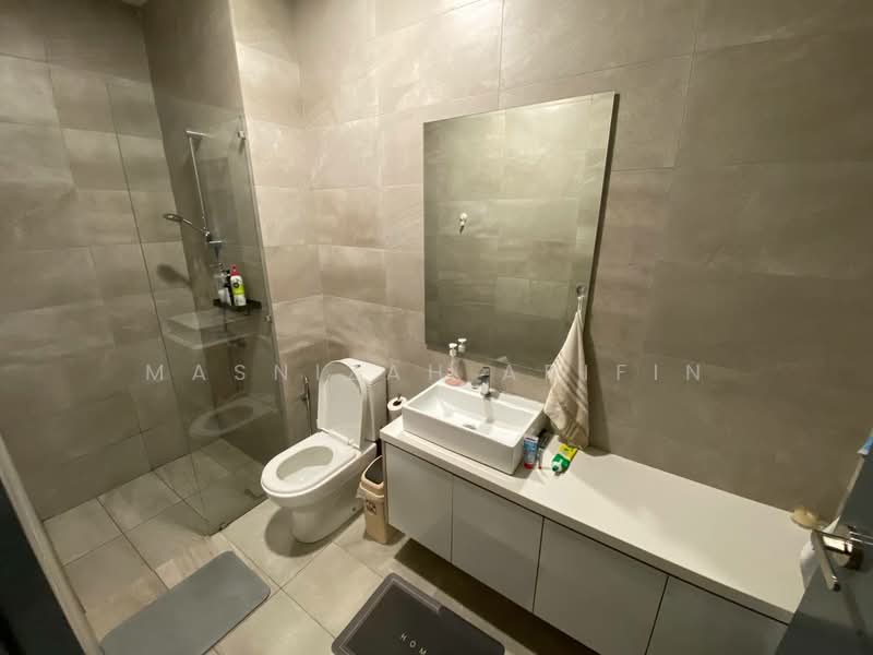Service Residence for Sale at Henna Residence  @ The Quartz WM - Masnizah Arifin - Bathroom - PropertyGuru.com.my