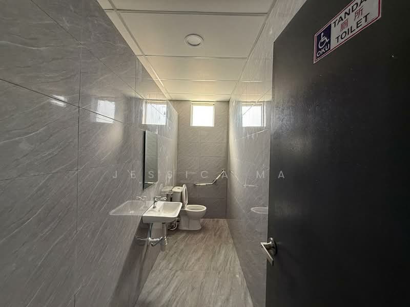 Kilang untuk Disewa di Masai (Johor) - Jessica Ma - Bathroom - PropertyGuru.com.my
