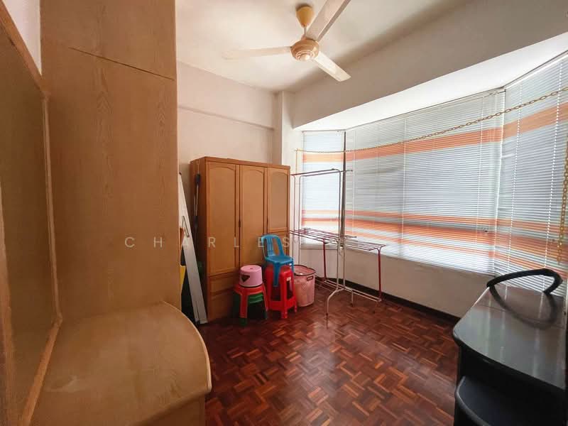 Kondominium untuk Dijual di Edgecumbe House - Charles Chaw - Bedroom - PropertyGuru.com.my