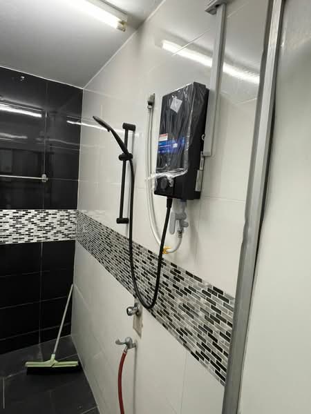 2-storey Terraced House for Rent in Perling (Skudai) - Jessica Ma - Bathroom - PropertyGuru.com.my