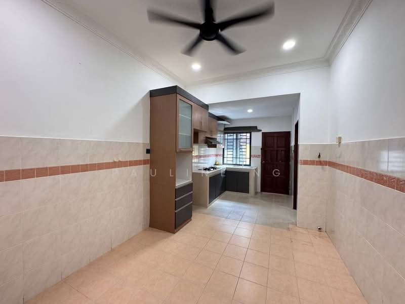 Rumah Teres 2 Tingkat untuk Dijual di Taman JP Perdana (Johor Bahru) - Pauline Ng - Kitchen - PropertyGuru.com.my