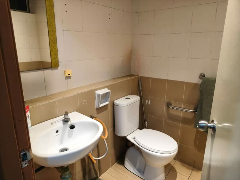 Condominium for Rent at Aman Heights Condominium - CL Chin - Bathroom - PropertyGuru.com.my