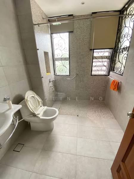 Rumah Teres 3 Tingkat untuk Dijual di Masai (Johor) - Pauline Ng - Bathroom - PropertyGuru.com.my