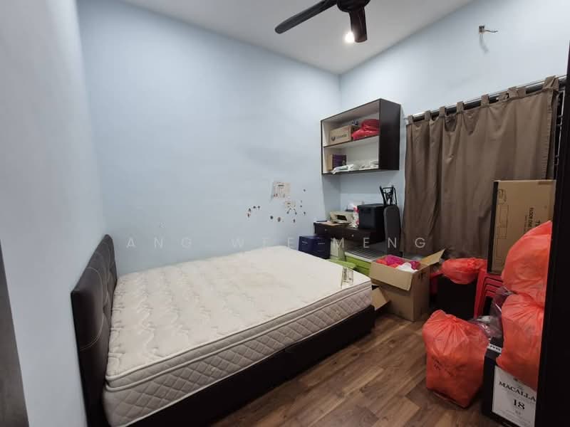 Rumah Teres 1 Tingkat untuk Dijual di Kangkar Pulai (Skudai) - Ang Wee Meng - Bedroom - PropertyGuru.com.my