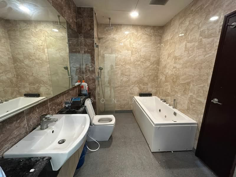 Servis Apartment untuk Disewa di Paragon Suites @ CIQ - Vison Foo - Bathroom - PropertyGuru.com.my