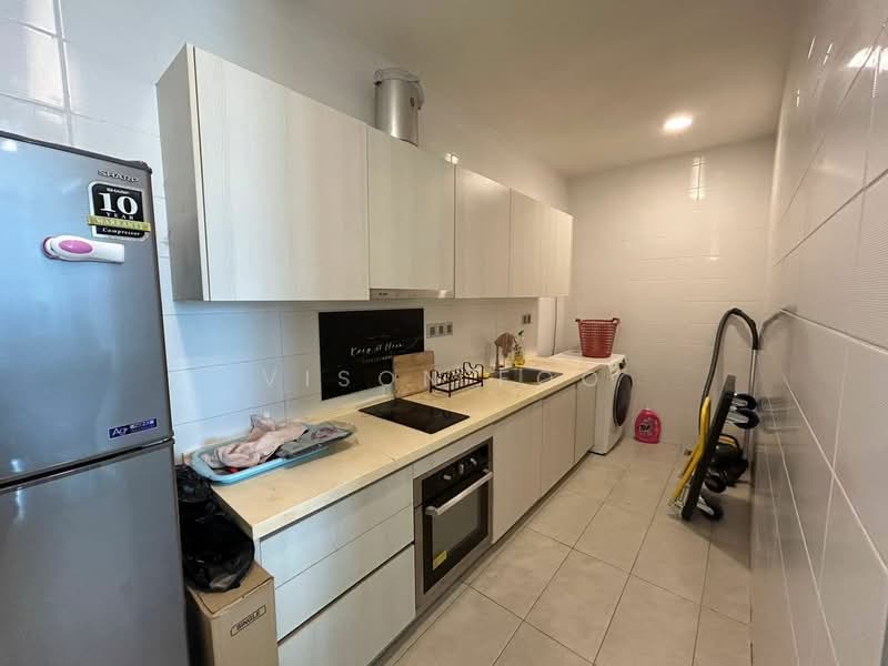 Servis Apartment untuk Disewa di Paragon Suites @ CIQ - Vison Foo - Kitchen - PropertyGuru.com.my