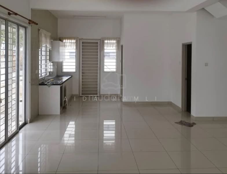 Rumah Teres 2 Tingkat untuk Dijual di Elmina (Shah Alam) - Aida Ramli - Living Room - PropertyGuru.com.my