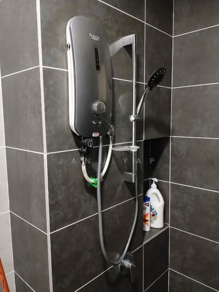 Servis Apartment untuk Disewa di M Oscar - Jane Yap - Bathroom - PropertyGuru.com.my