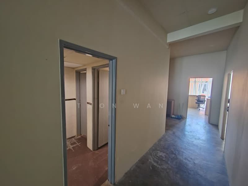 Pejabat untuk Disewa di Puchong (Selangor) - Tron Wan - Corridor - PropertyGuru.com.my