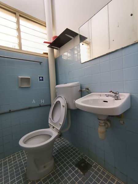 Rumah Teres 2 Tingkat untuk Dijual di SS19 (Subang Jaya) - Ah Tan Ng - Bathroom - PropertyGuru.com.my