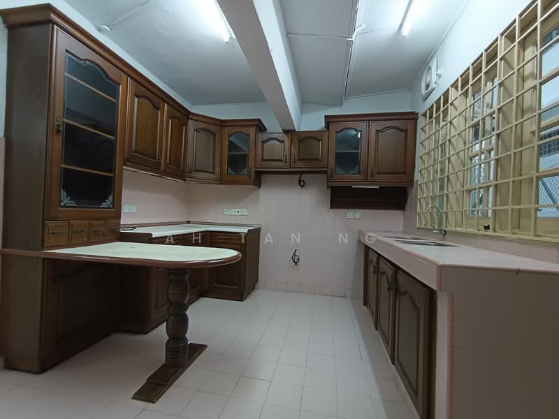 Rumah Teres 2 Tingkat untuk Dijual di SS19 (Subang Jaya) - Ah Tan Ng - Kitchen - PropertyGuru.com.my