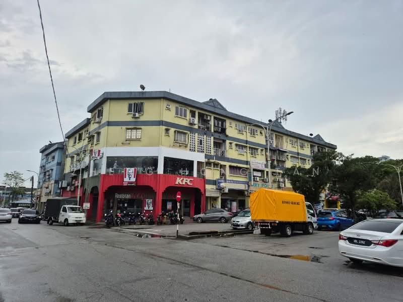 Kedai untuk Dijual di Batu Caves (Selangor) - Zheng Hong Tan - Exterior - PropertyGuru.com.my