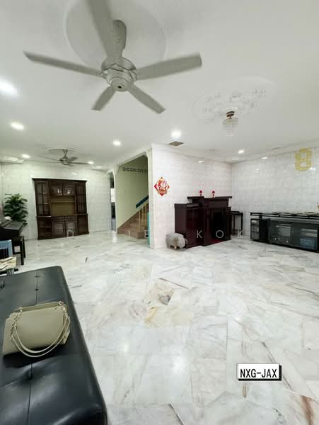 Rumah Teres 2 Tingkat untuk Dijual di Kampung Batu Belah (Klang) - Daniel Kok - Living Room - PropertyGuru.com.my