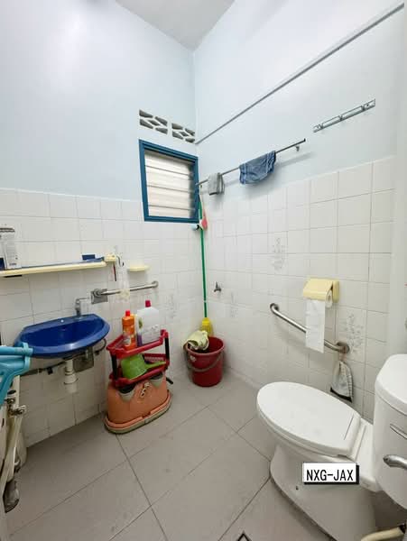 Rumah Teres 2 Tingkat untuk Dijual di Kampung Batu Belah (Klang) - Daniel Kok - Bathroom - PropertyGuru.com.my