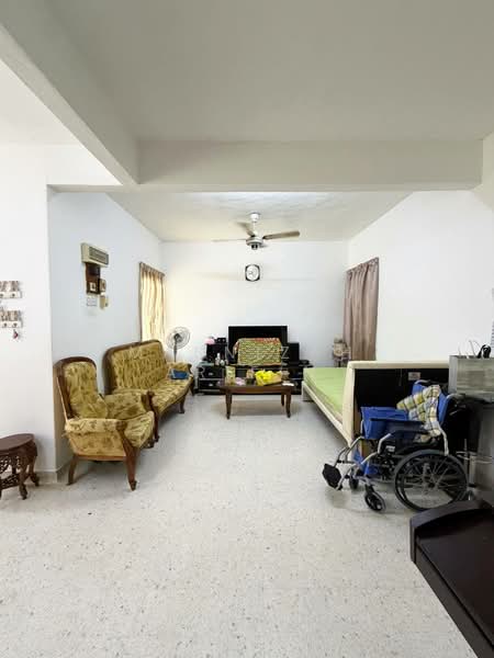 2-storey Terraced House for Sale in Bukit Antarabangsa (Ulu Kelang) - Masnizah Arifin - Living Room - PropertyGuru.com.my